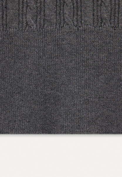 Women’s Cable Knit Wool V-Neck Knit Top