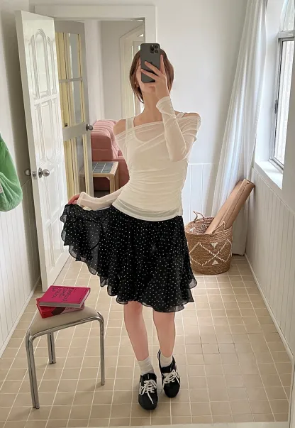 Women’s Mesh Overlay Off-Shoulder Long-Sleeve Top