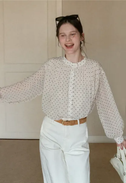 Elegant Blouse with Delicate Dot Pattern and Puffed Sleeves