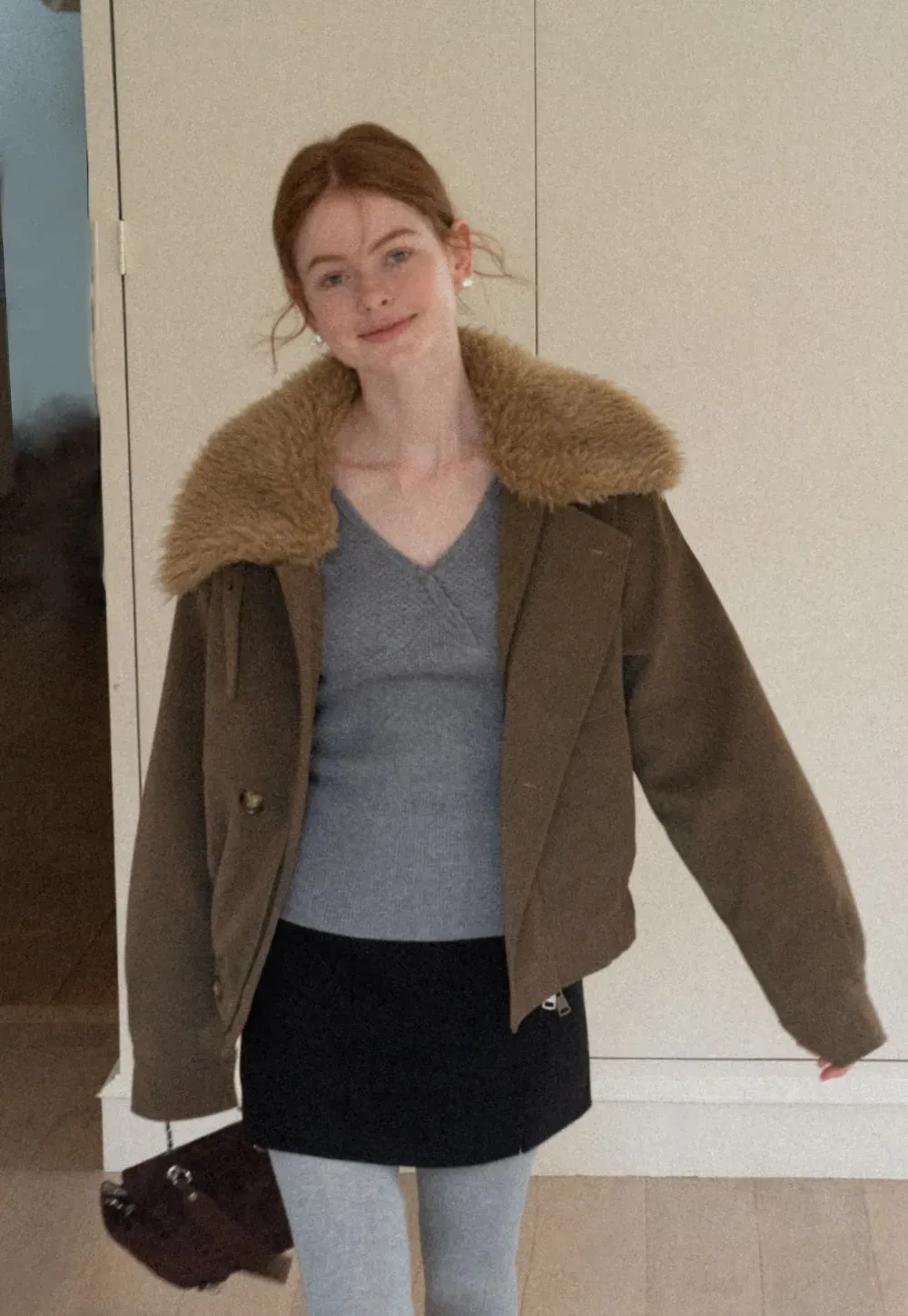 Ribbed knit sweater with round neckline long sleeves simple design