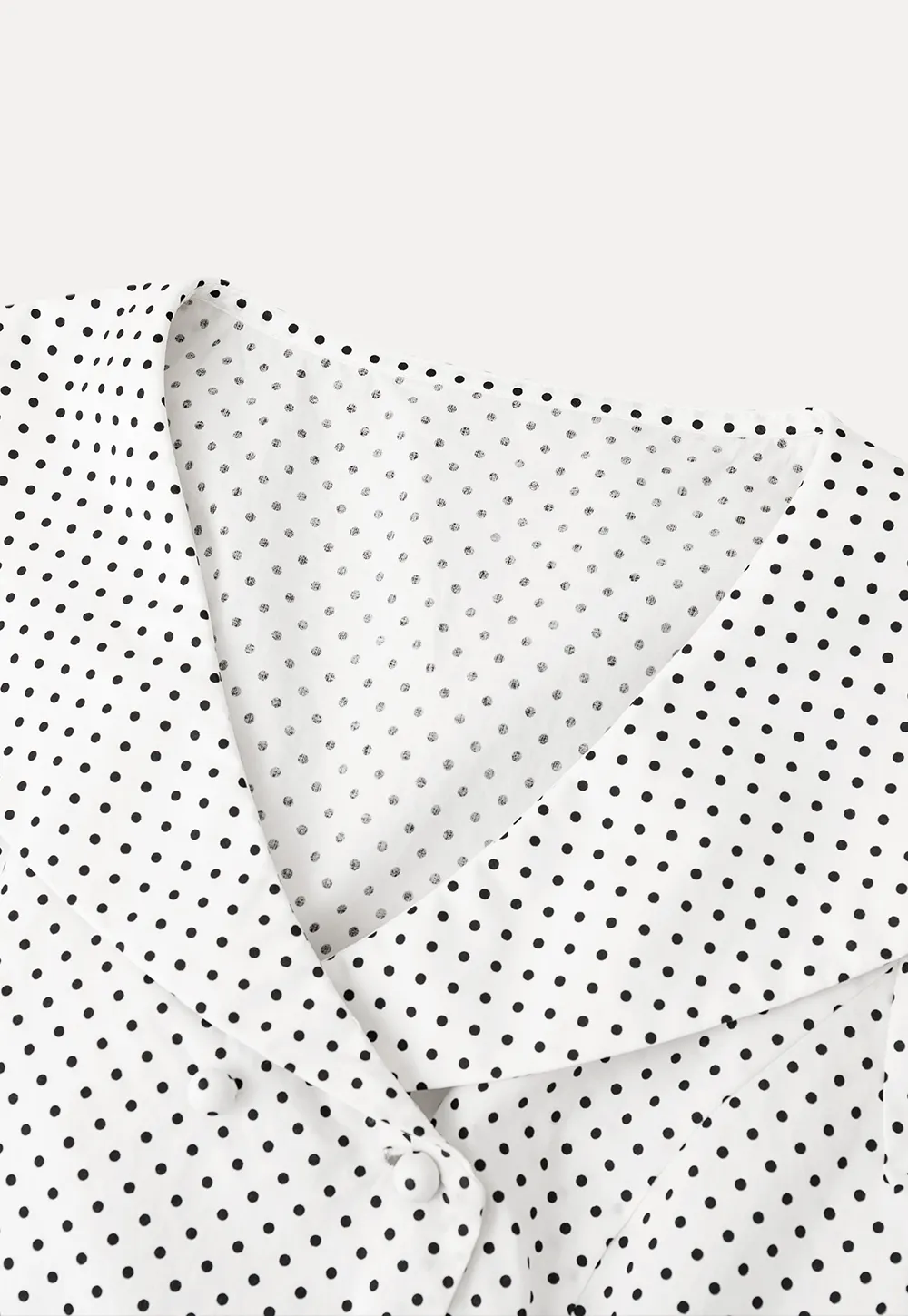 Polka dot short sleeve shirt with collar and buttons