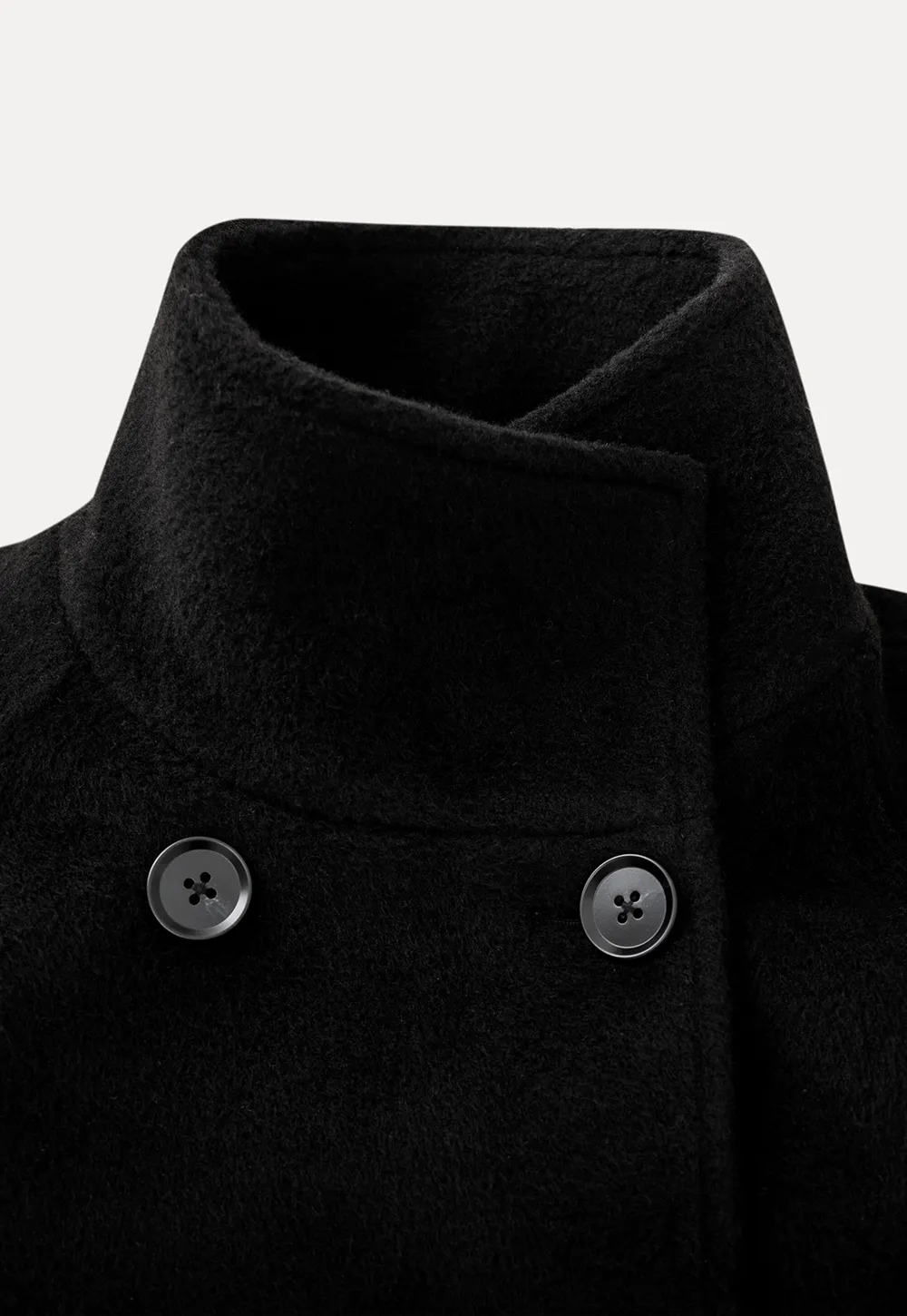 Elegant Wool Coat with Belted Design and Wide Collar