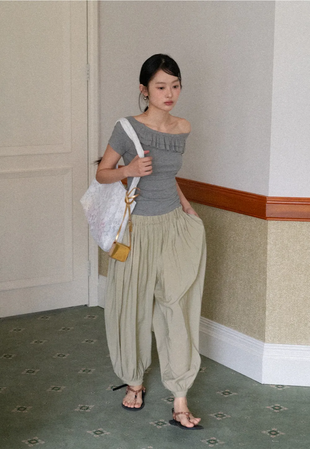 Loose Fit Elastic Waist Wide Leg Pants