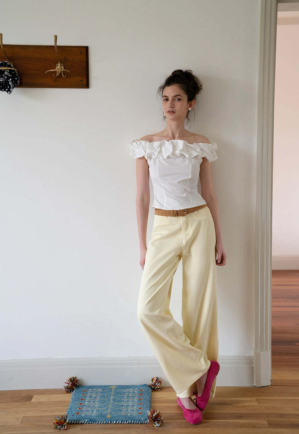 Women's Off Shoulder Ruffle Sleeveless Blouse