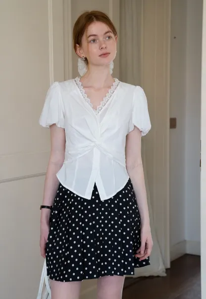 Lace V-Neck Puff Sleeve Top