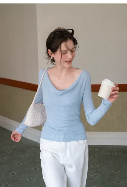 Woolen knit sweater and tank top