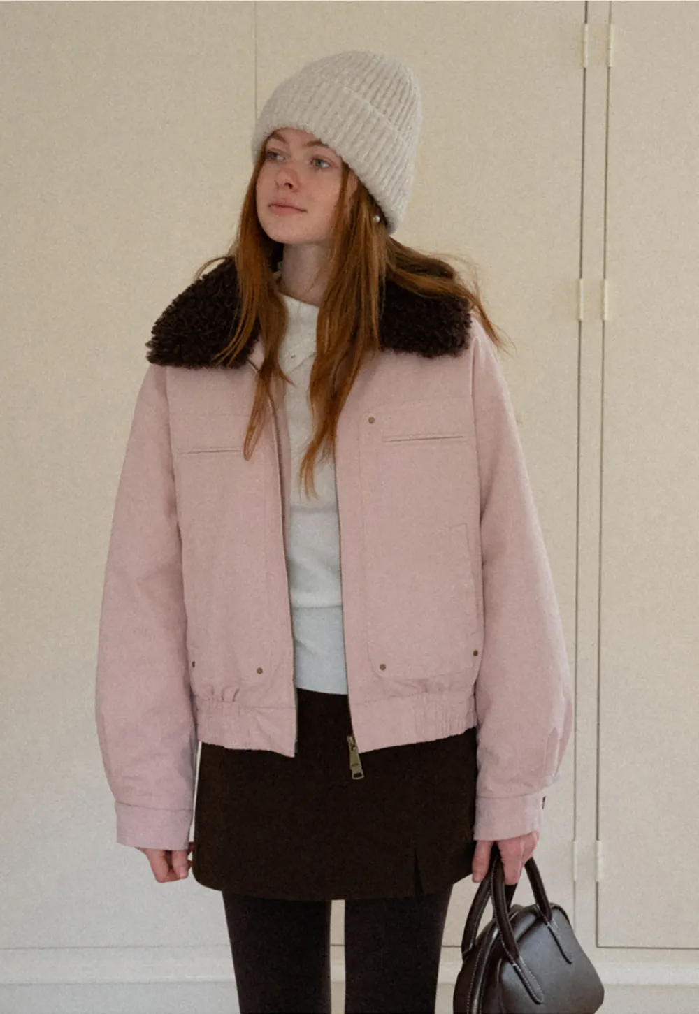 Stylish Short Jacket with Faux Fur Collar and Elastic Hem