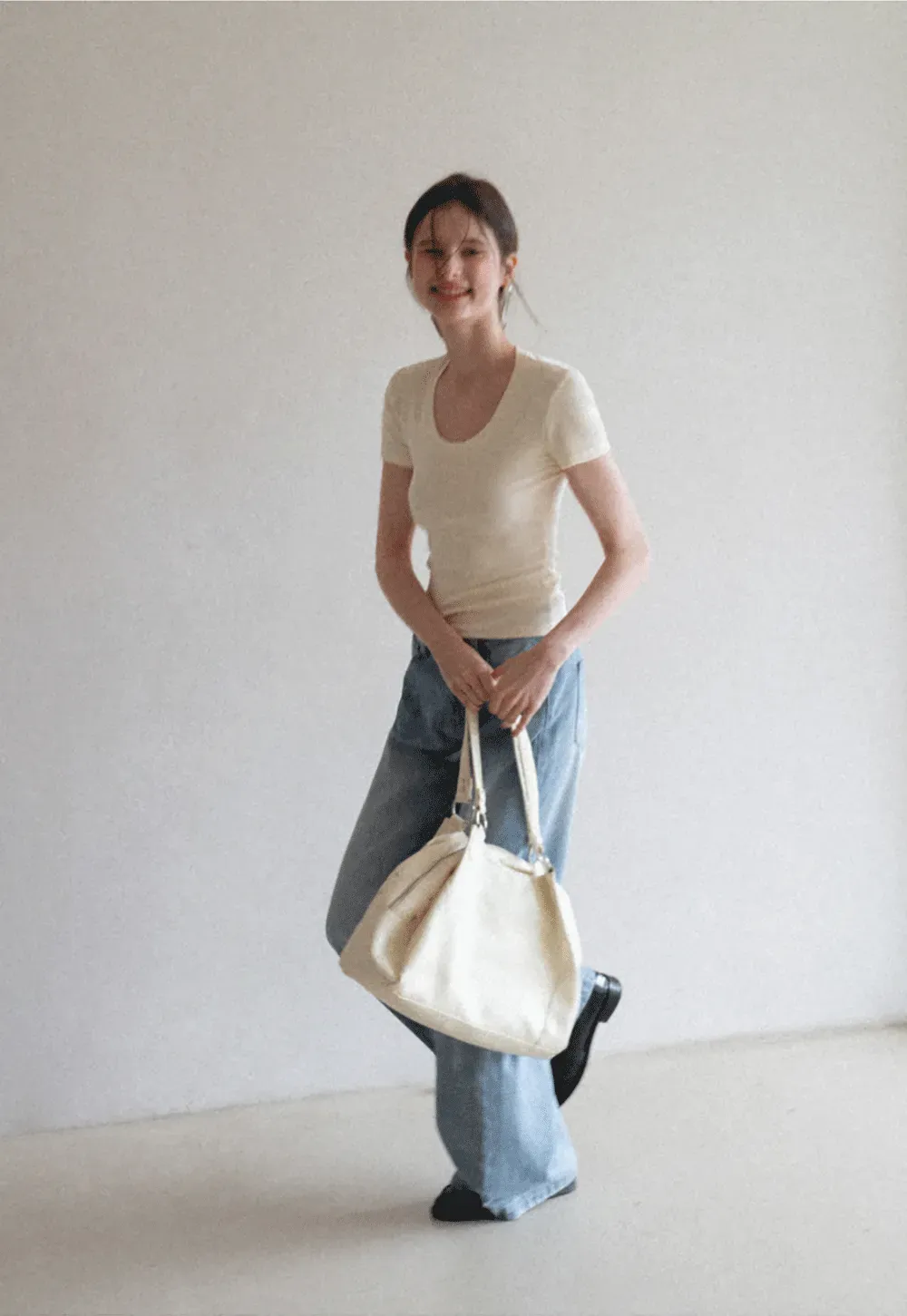 Wide leg high waist denim jeans with belt