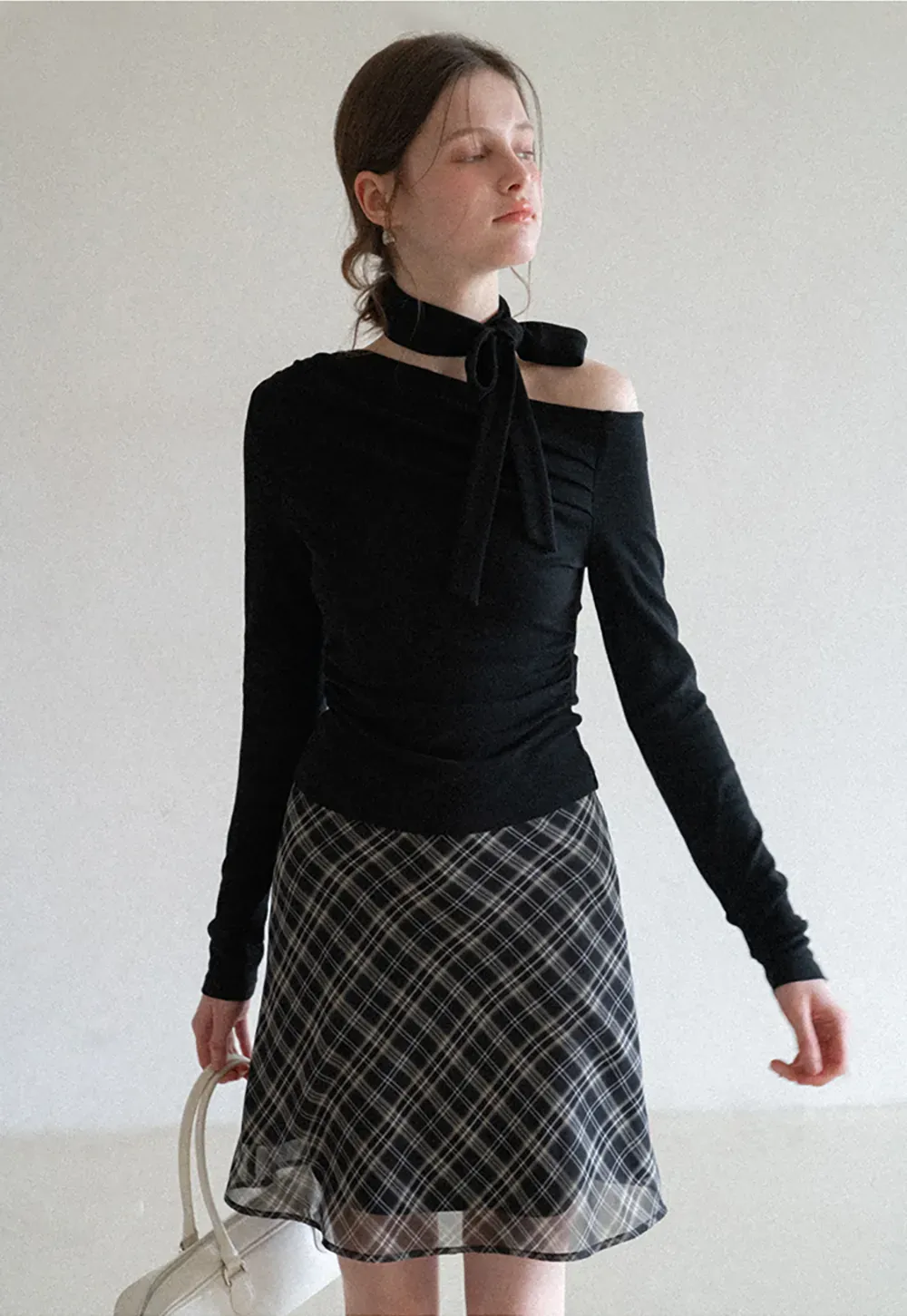 Long sleeve off shoulder top with neck tie detail