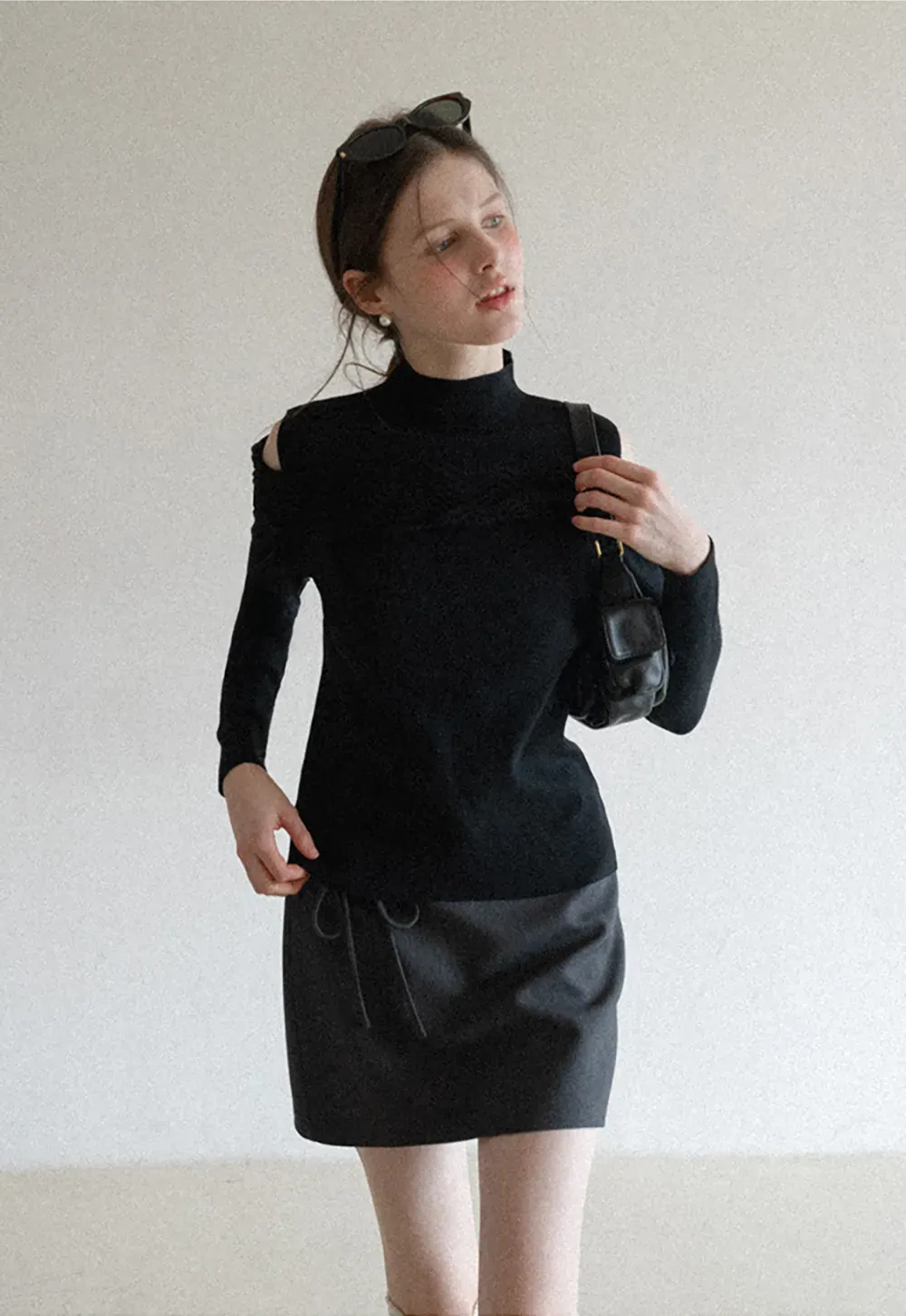 A-line mini skirt with front zipper closure