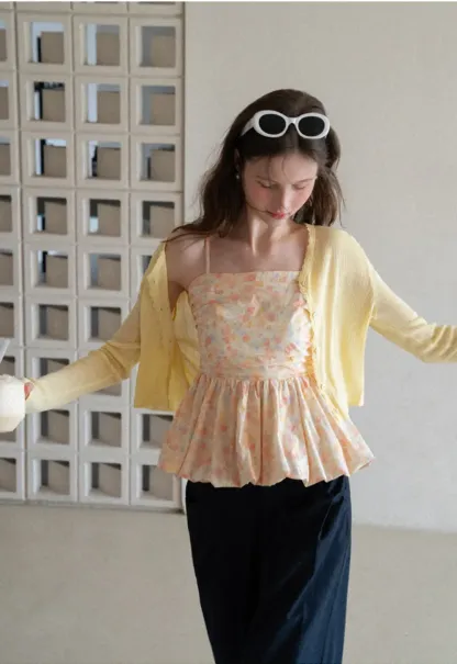 Floral Print Peplum Tank Top and Woolen Knit Sweater