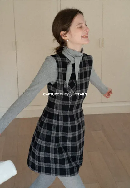 Sleeveless Plaid Dress with High Neck Tie Design