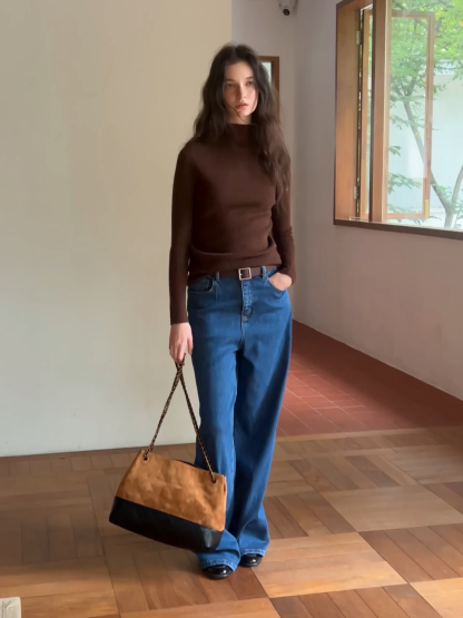 Chic Blue Wide-Legged High-Rise Jeans