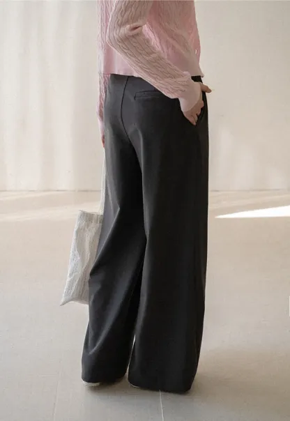 Wide leg pleated casual pants with front pockets