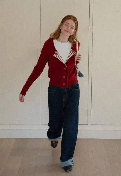 Elegant Basic Knit Sweater with Ribbed Hem and Sleeves