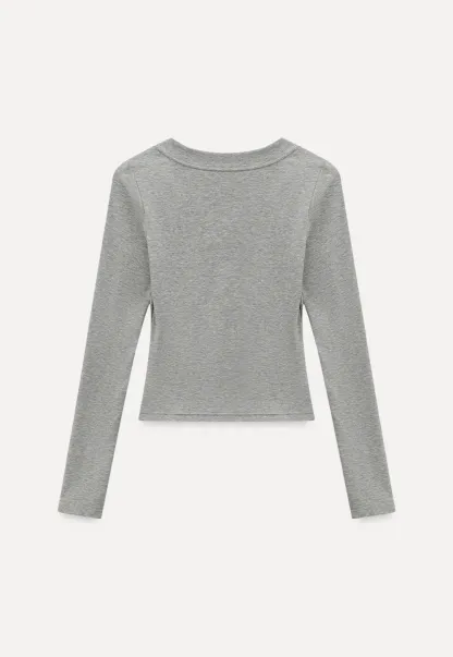 Long sleeve crew neck t shirt with fitted cut