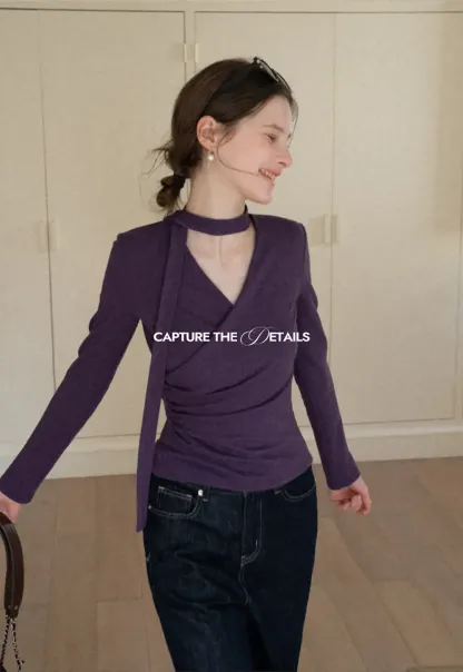 V neck long sleeve top with choker design