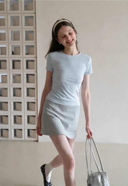 A-line mini skirt with elastic waistband