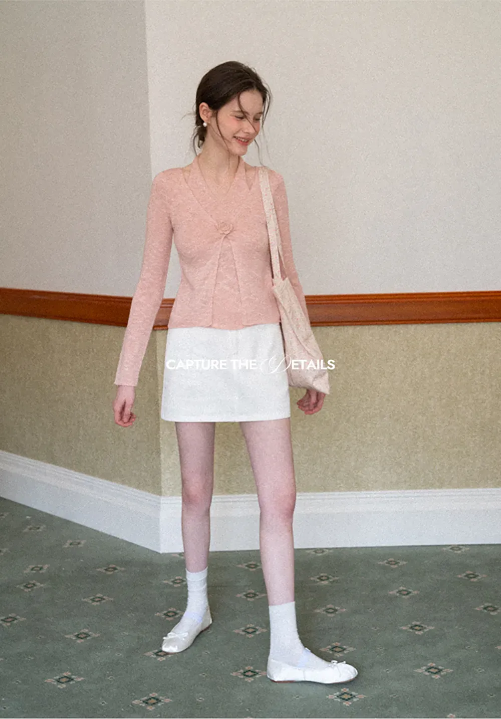 A-line mini skirt with front zipper and belt loops