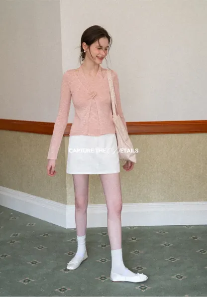 A-line mini skirt with front zipper and belt loops