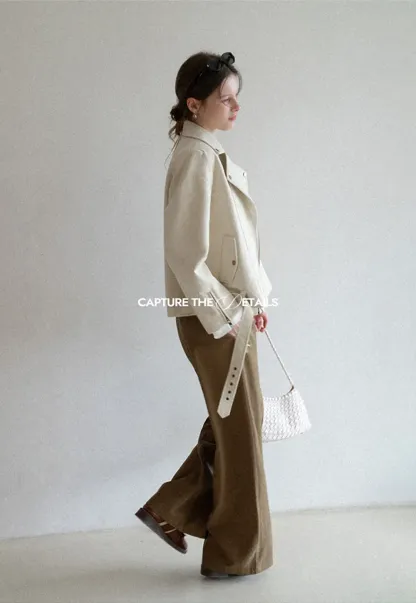 Wide leg casual pants with front pockets and relaxed fit