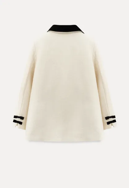 Elegant Wool Coat with Bow Detail and Contrasting Collar