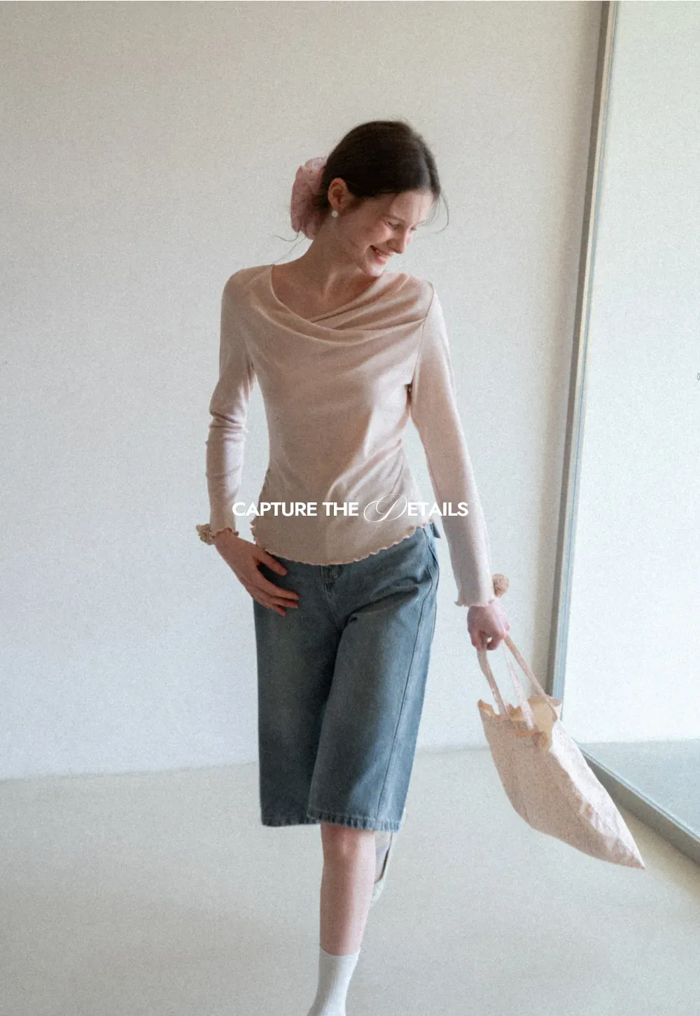 Long sleeve top with ruffled hem and cuffs