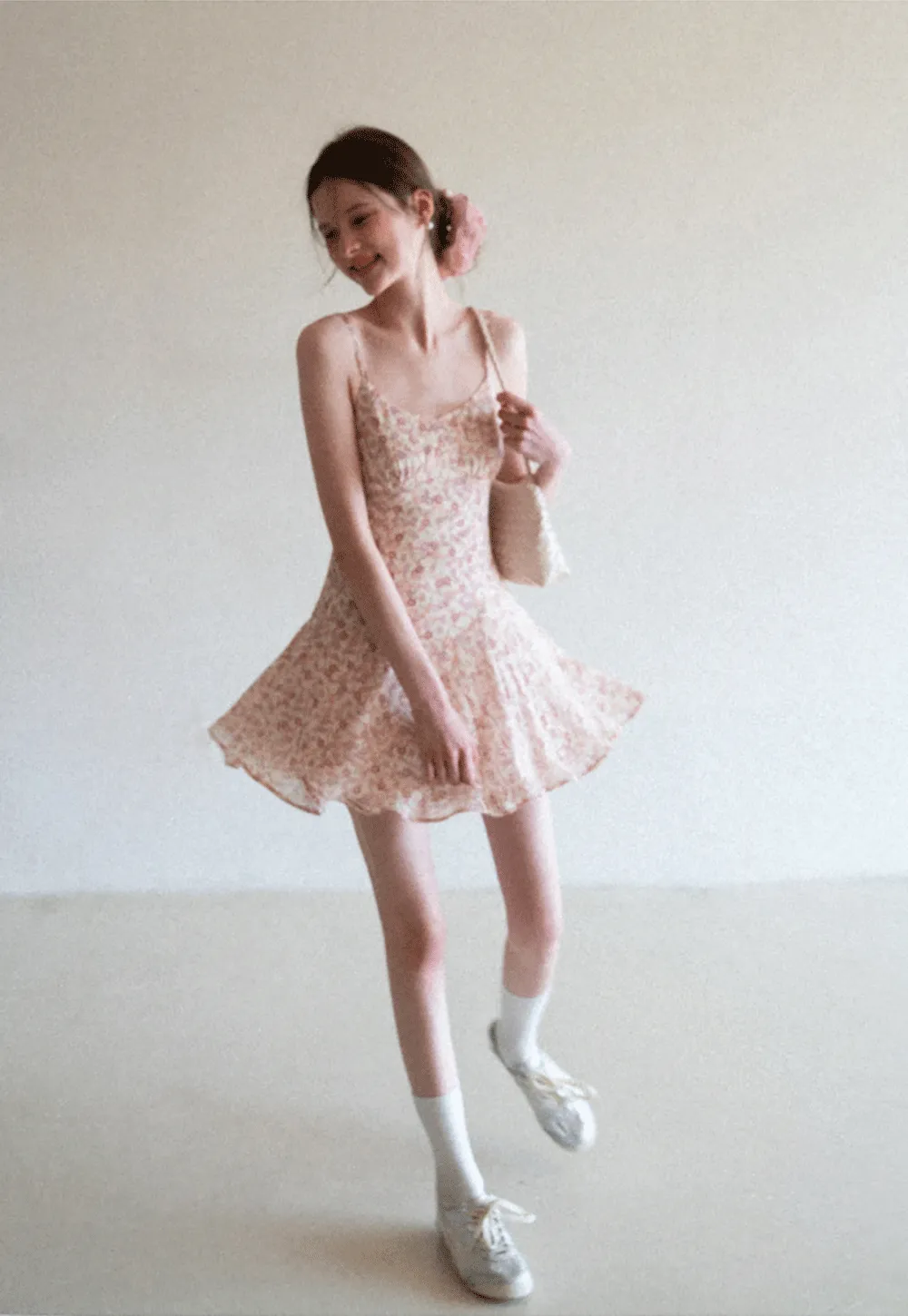 Floral Print Sleeveless Mini Dress with Pleated Skirt