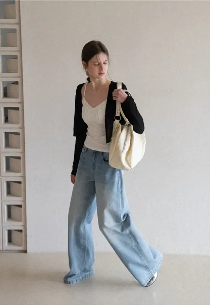 Lightweight Long Sleeve Cropped Knit Top