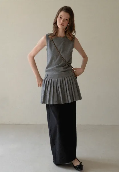 Elegant Pleated Skirt Dress with Knit Cardigan