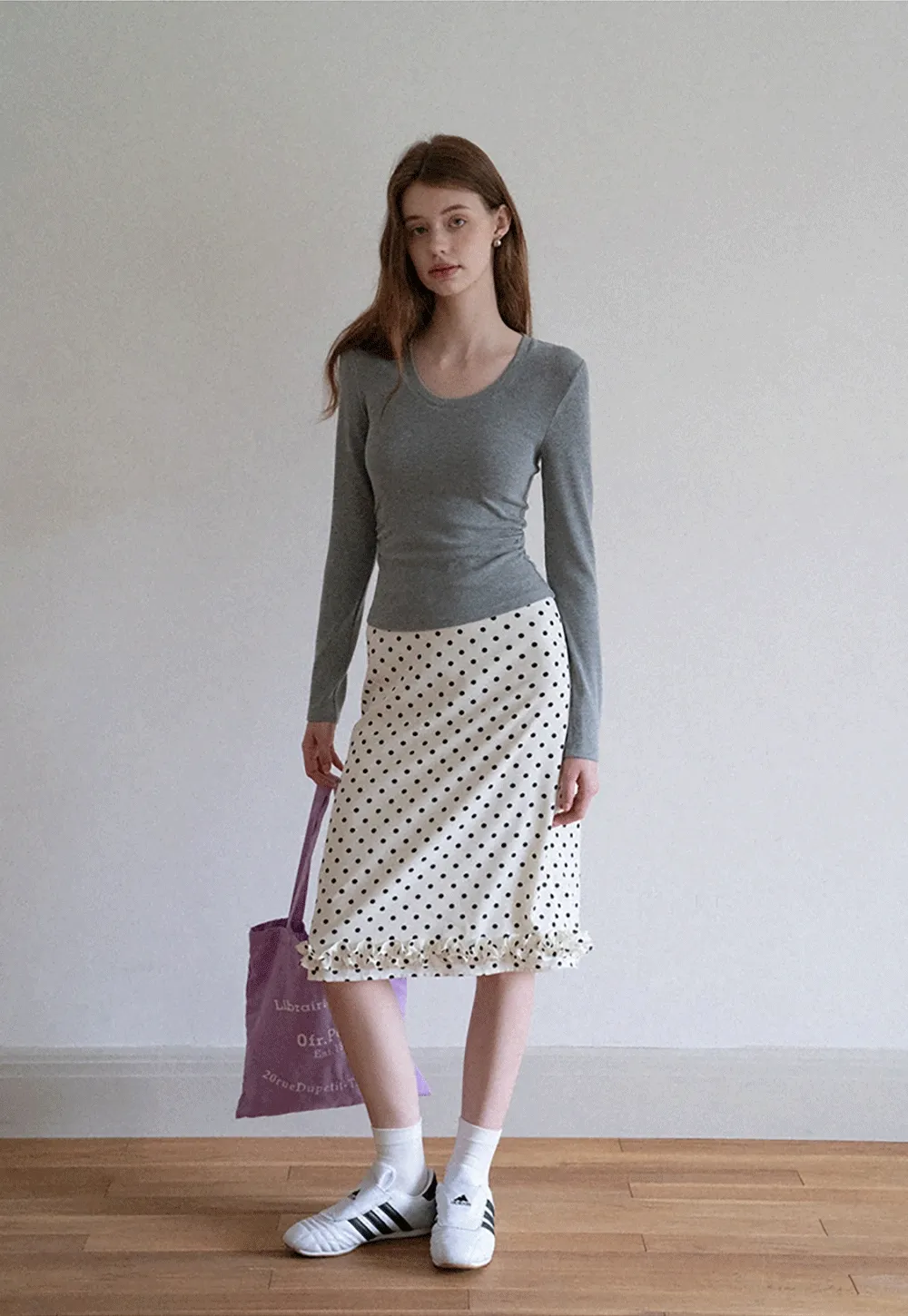 Women Long Sleeve Side Ruched Scoop Neck Crop Top