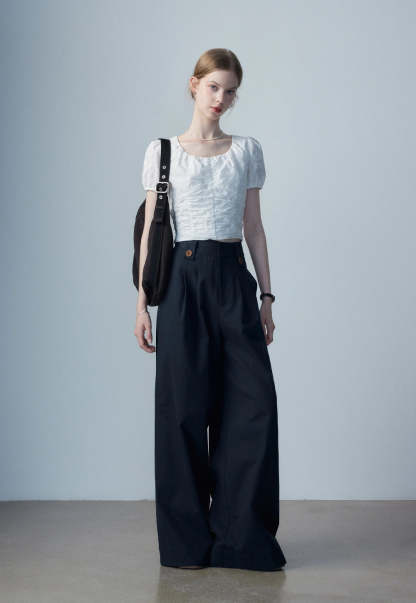 Women's White Eyelet Puff Sleeve Top