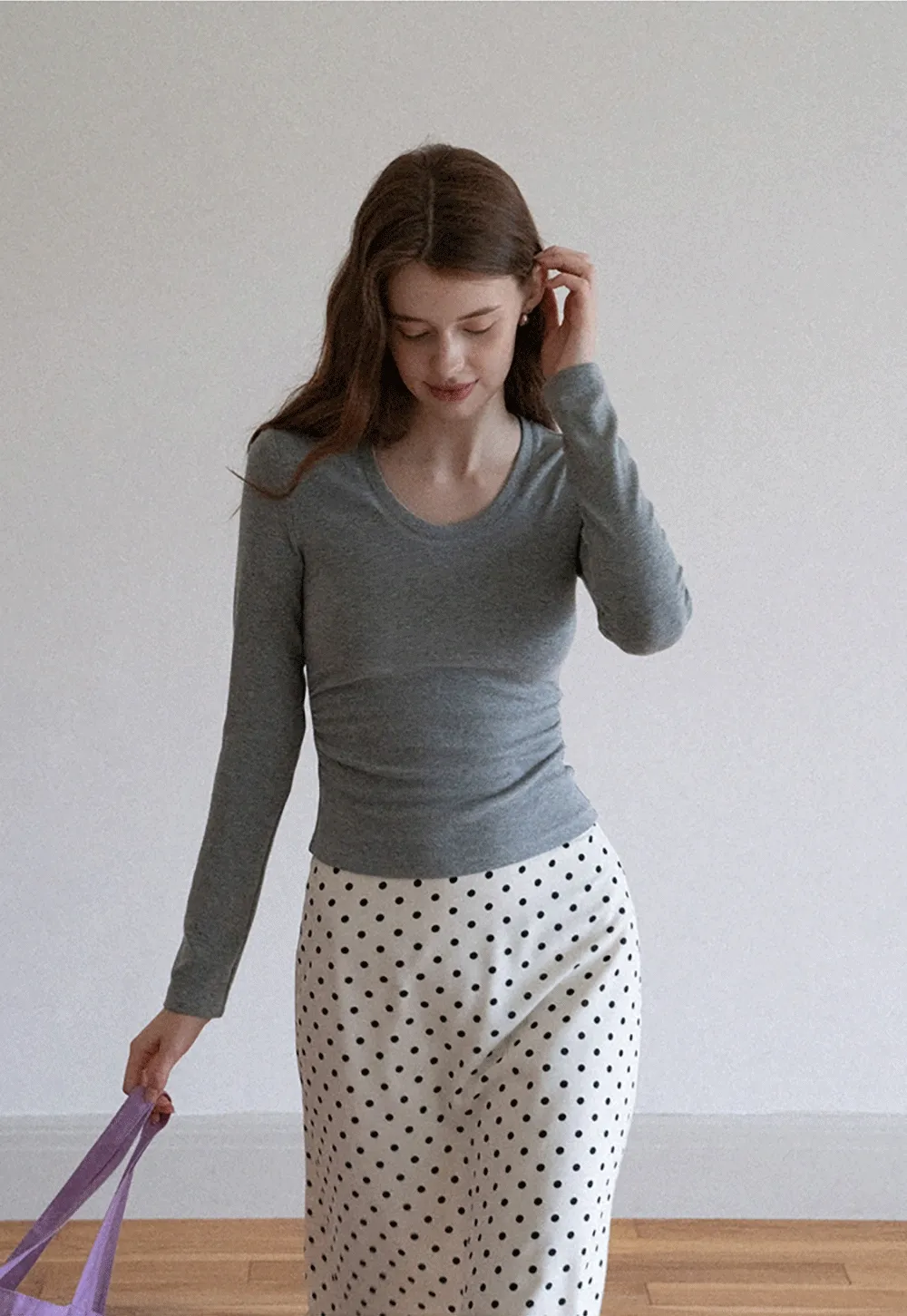 Women Long Sleeve Side Ruched Scoop Neck Crop Top