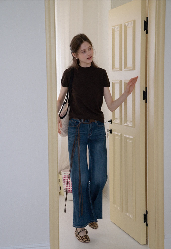 High-Waist Flared Jeans