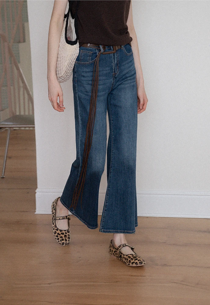 High-Waist Flared Jeans