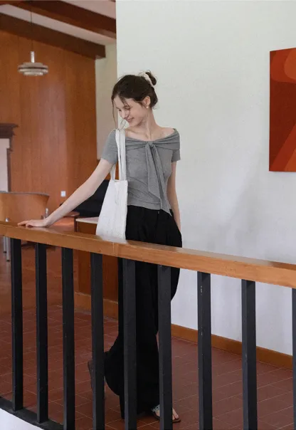 Pleated Wide-Leg Trousers