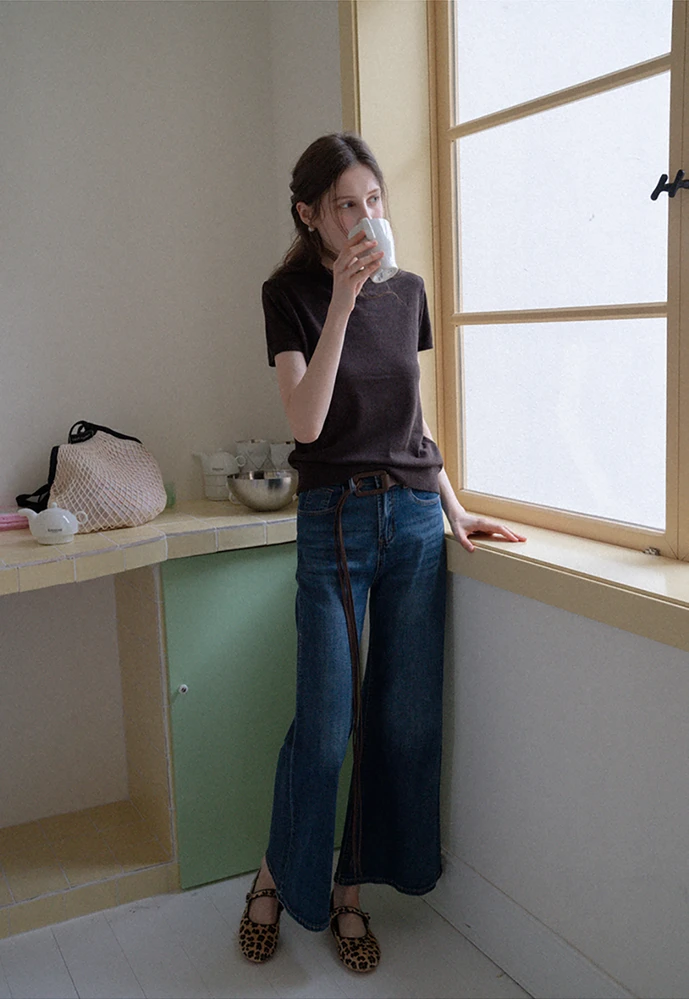 High-Waist Flared Jeans