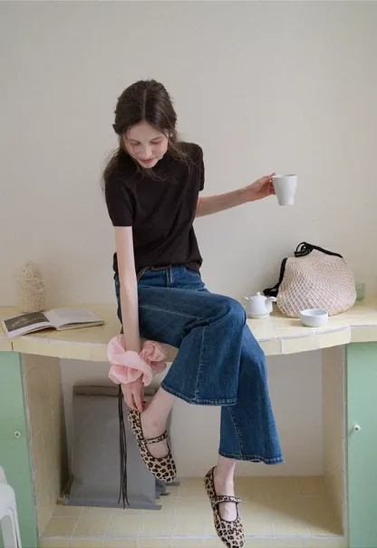 High-Waist Flared Jeans