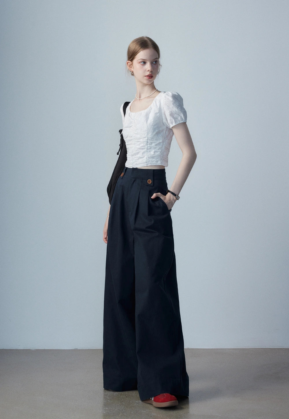 Women's White Eyelet Puff Sleeve Top