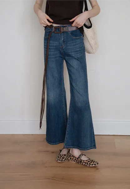 High-Waist Flared Jeans