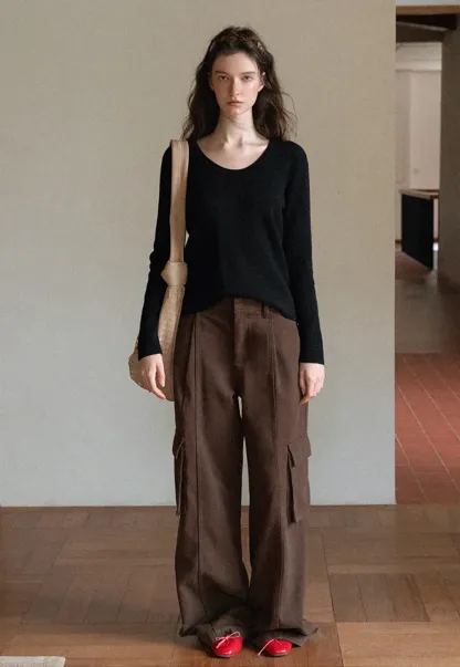 Ribbed Scoop Neck Long-Sleeve Top