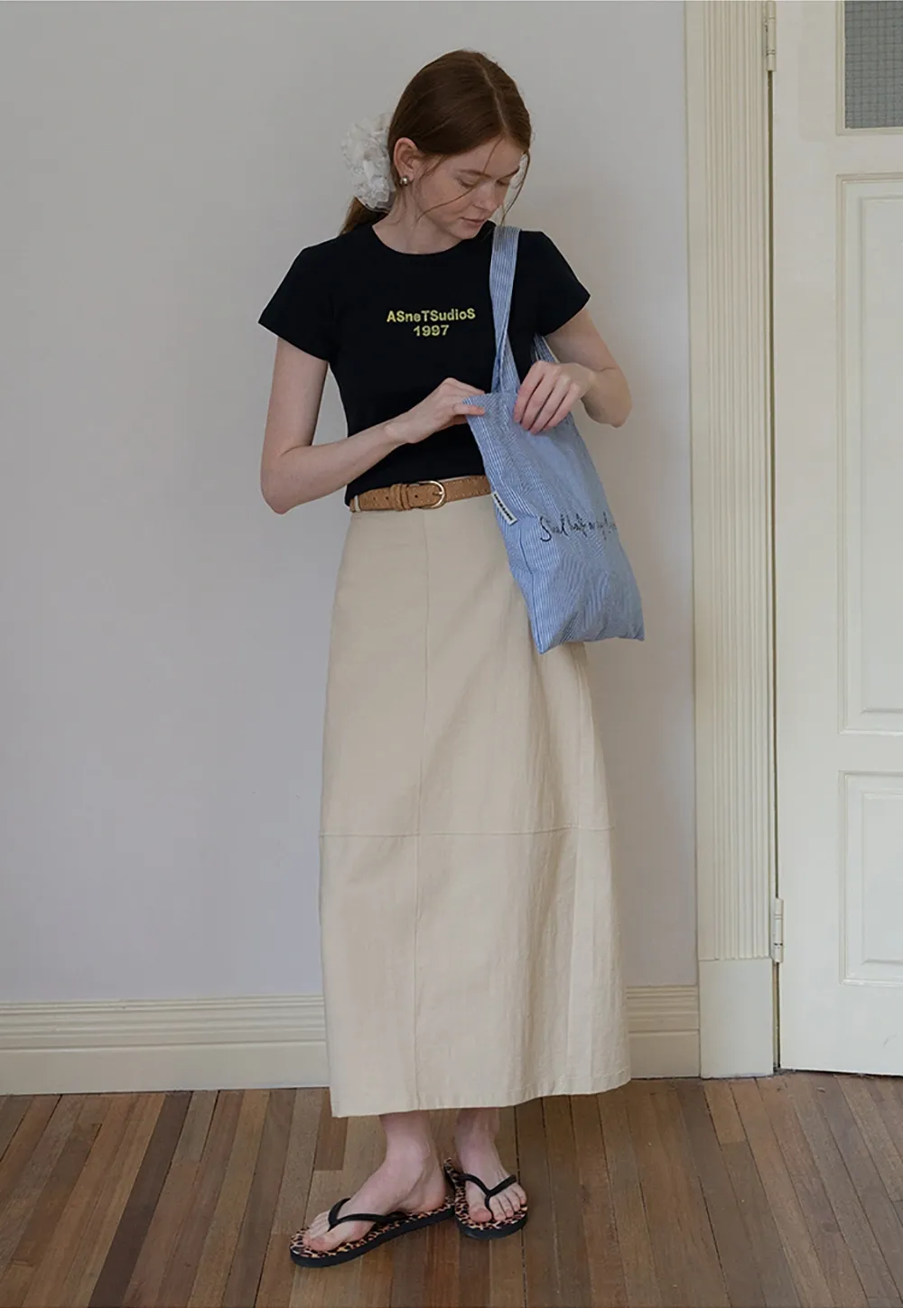 Slim Fit Contrast Letter Tee for Women