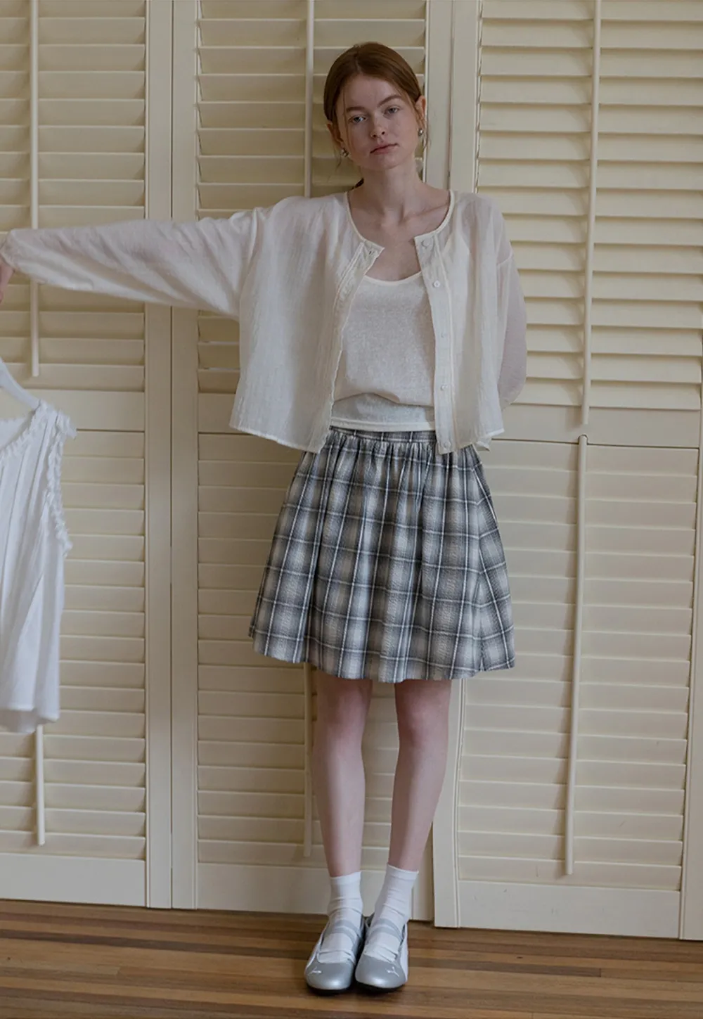 Women’s Button-up Blouse with Long Sleeves And Camis