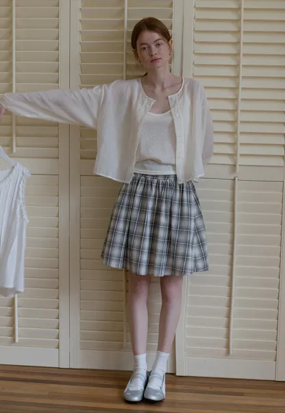 Women’s Button-up Blouse with Long Sleeves And Camis