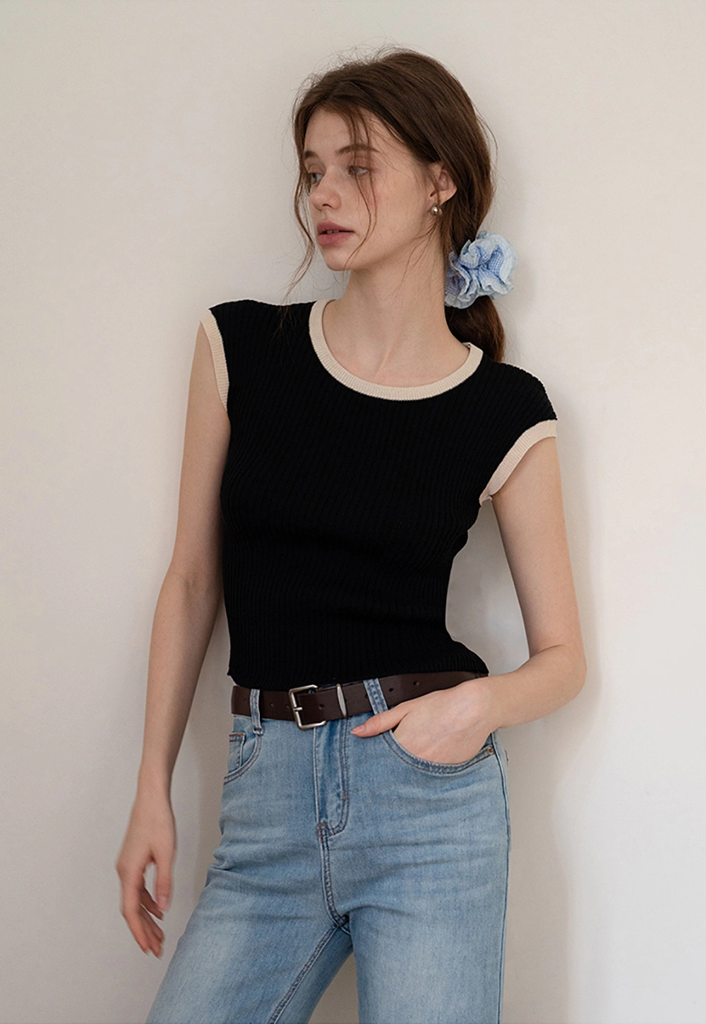 Women's Short Sleeve Slimfit Knit Top
