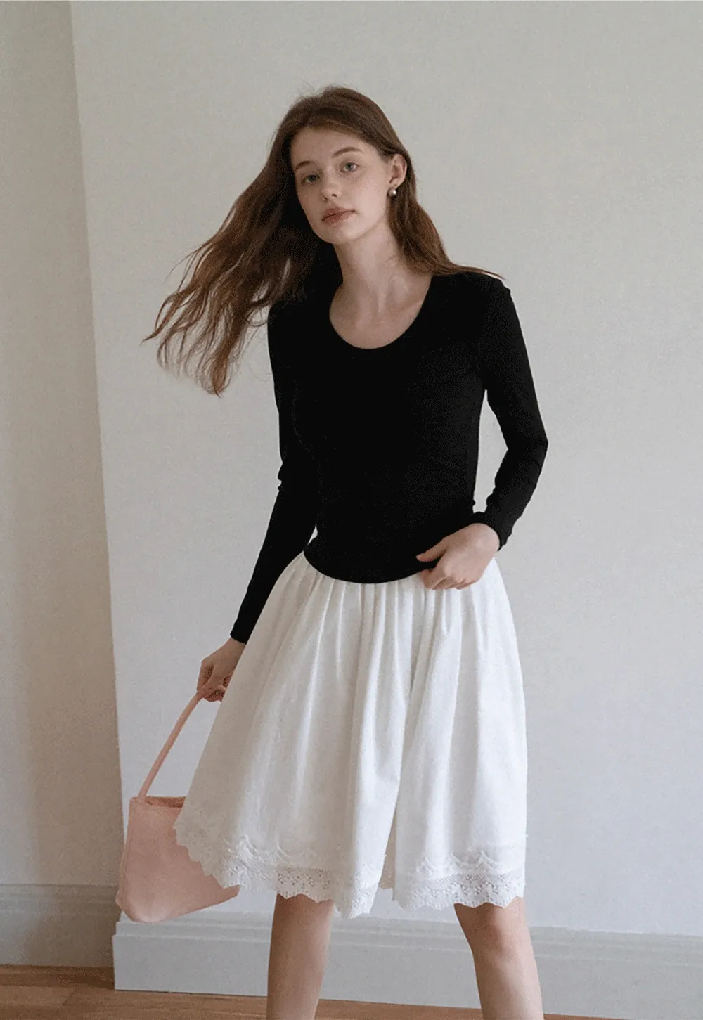 Women Long Sleeve Side Ruched Scoop Neck Crop Top