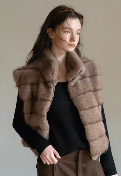 Ribbed Scoop Neck Long-Sleeve Top