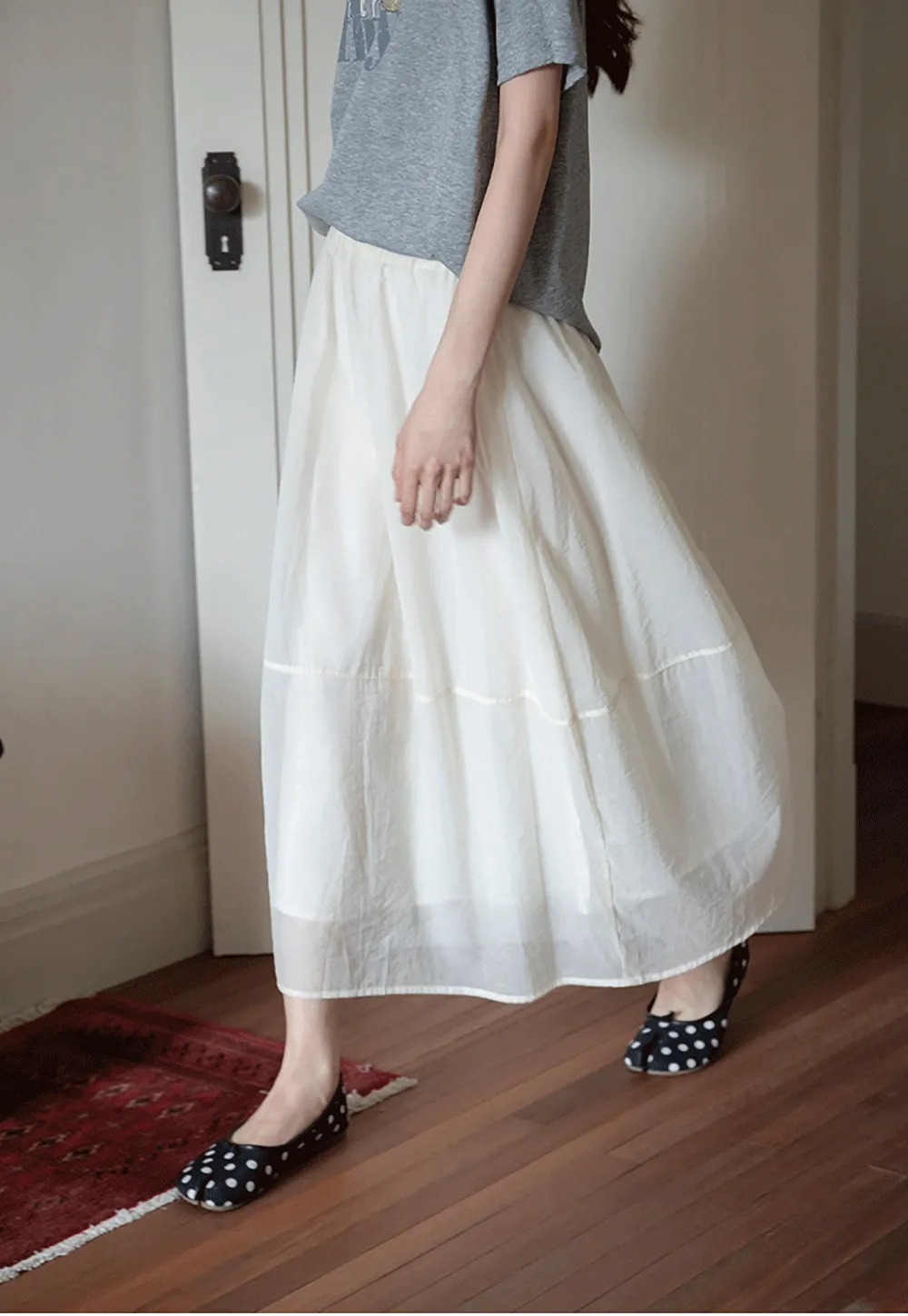 Women’s Elastic-Waist Flowy Midi Skirt