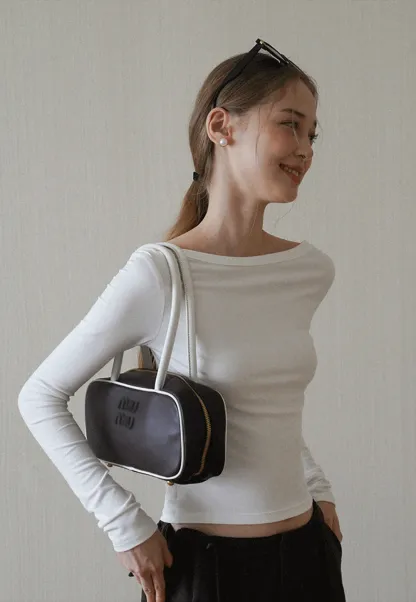 Women Boat Neck Ruched Long Sleeve T-Shirts