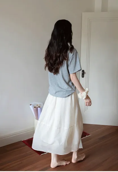 Women’s Elastic-Waist Flowy Midi Skirt